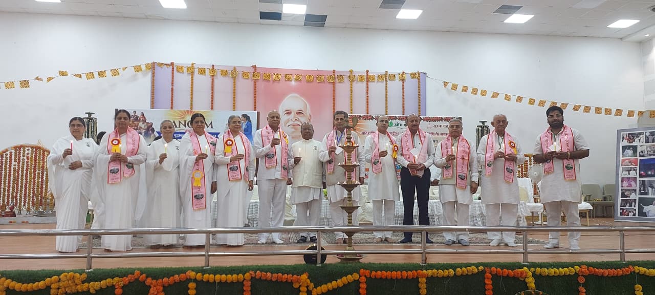 आध्यात्मिक जागृति से विश्व परिवर्तन” ज्ञान मानसरोवर रिट्रीट सेंटर, पानीपत थीम का शुभारंभ एवं वरिष्ठ नागरिक सम्मान समारोह संपन्न